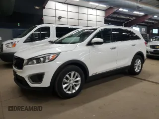 2017 Kia Sorento LX z VIN 5XYPGDA53HG228625, wystawiony jako Copart lot #57260845 z przebiegiem 148 502 mil mil oraz Czysty tytuł • Clean title. Historia ofert i sprzedaży dostępna na DreamBid. Obrazek 1.