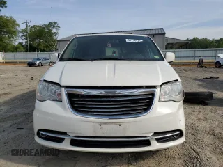 2011 Chrysler Town & Country Touring with VIN 2A4RR5DG7BR712588, listed as a Copart auction lot 54236425 with 252,748 mi miles and Clean Title. Bid and sale history available at DreamBid. Image 5.