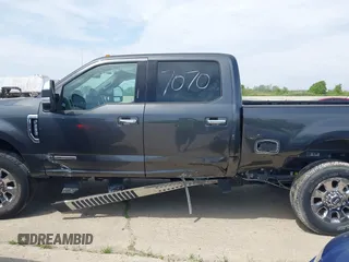 2019 Ford F-250 XL with VIN 1FT7W2BT1KEG69559, listed as a IAAI auction lot 37327070 with 75,189 mi miles and . Bid and sale history available at DreamBid. Image 14.