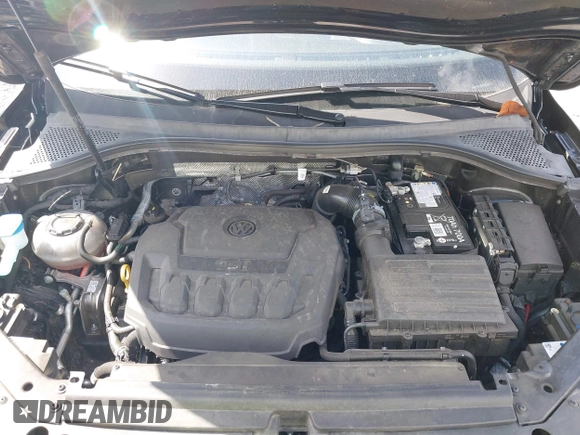 2024 Volkswagen Tiguan SE with VIN 3VV3B7AX7RM029891, listed as a IAAI auction lot 42087357 with 43,636 mi miles and . Bid and sale history available at DreamBid. Image 10.