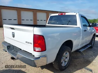 2018 Ram 1500 Tradesman с VIN 3C6JR7AGXJG210530, выставлен на аукционе IAAI как лот 42522902 с пробегом 83 546 миль миль и . История ставок и продаж доступна на DreamBid. Изображение 4.