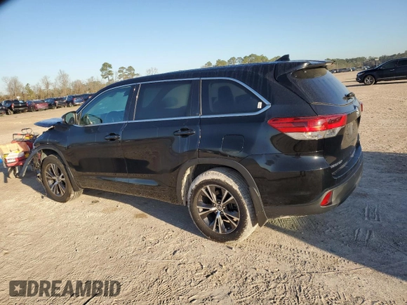2017 Toyota Highlander LE with VIN 5TDZZRFH4HS233645, listed as a Copart auction lot 48684015 with 113,418 mi miles and Salvage title. Bid and sale history available at DreamBid. Image 2.