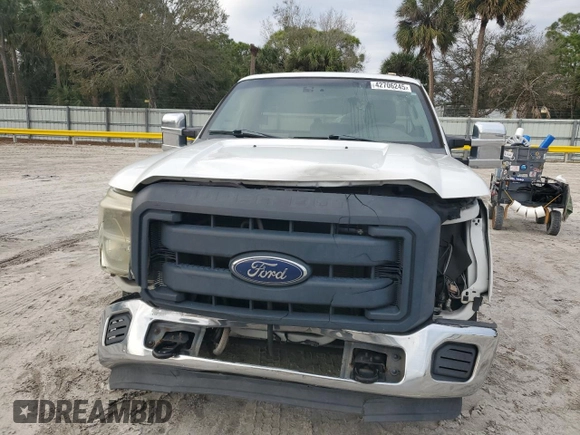 2014 Ford Super Duty F-250 SRW XL with VIN 1FTBF2A68EEA54226, listed as a Copart auction lot 42706245 with 220,260 mi miles and Clean Title. Bid and sale history available at carsss.com. Image 5.