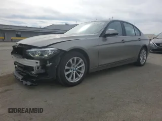 2018 BMW 3 Series 320i with VIN WBA8A9C56JAH14612, listed as a Copart auction lot 47318735 with 38,436 mi miles and Salvage Title. Bid and sale history available at carsss.com. Image 1.