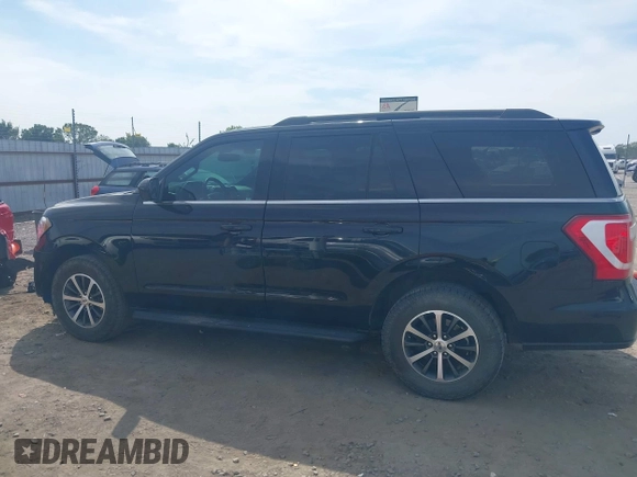 2019 Ford Expedition XLT with VIN 1FMJU1HT5KEA84864, listed as a IAAI auction lot 40174691 with 119,758 mi miles. Bid and sale history available at carsss.com. Image 14.