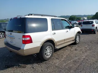 2012 Ford Expedition XLT with VIN 1FMJU1J53CEF10760, listed as a IAAI auction lot 42557609 with 81,996 mi miles and . Bid and sale history available at DreamBid. Image 4.