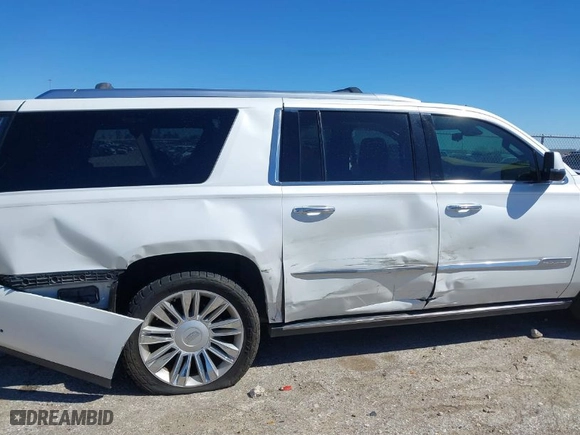 2017 Cadillac Escalade ESV Platinum with VIN 1GYS4KKJXHR141271, listed as a IAAI auction lot 41707263 with NaN miles. Bid and sale history available at carsss.com. Image 6.