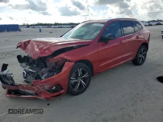 2021 Volvo XC60 R-Design z VIN YV4A22RMXM1869508, wystawiony jako Copart lot #87094584 z przebiegiem 12 448 mil mil oraz Nie do naprawy • Non repairable. Historia ofert i sprzedaży dostępna na DreamBid. Obrazek 1.