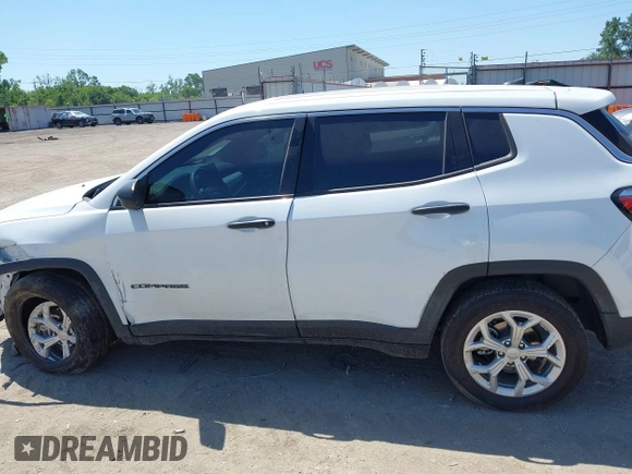 2024 Jeep Compass Sport с VIN 3C4NJDANXRT166403, выставлен на аукционе IAAI как лот 42248305 с пробегом 20 907 миль миль и . История ставок и продаж доступна на DreamBid. Изображение 15.