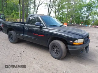 1997 Dodge Dakota z VIN 1B7FL26X6VS243843, wystawiony jako IAAI lot #42116742 z przebiegiem 266 588 mil mil oraz . Historia ofert i sprzedaży dostępna na DreamBid. Obrazek 1.