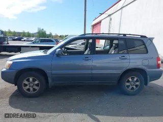 2007 Toyota Highlander w/3rd Row with VIN JTEEP21A670212606, listed as a IAAI auction lot 42053816 with 335,553 mi miles. Bid and sale history available at carsss.com. Image 14.