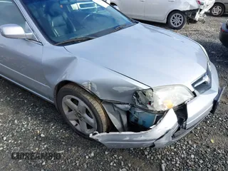 2002 Acura CL Type S with VIN 19UYA42612A001665, listed as a IAAI auction lot 41513486 with 195,255 mi miles. Bid and sale history available at carsss.com. Image 6.
