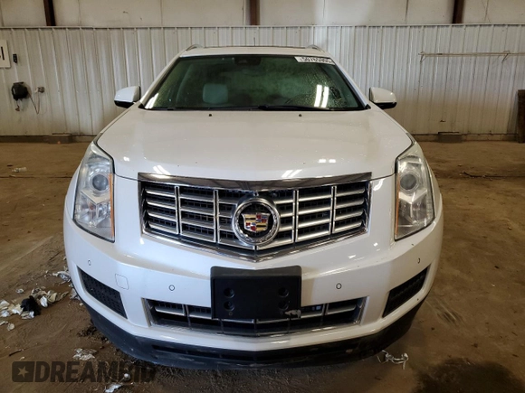 2015 Cadillac SRX Luxury Collection z VIN 3GYFNEE33FS641781, wystawiony jako Copart lot #50765905 z przebiegiem Nie podano mil oraz Szkody całkowita. Historia ofert i sprzedaży dostępna na DreamBid. Obrazek 5.