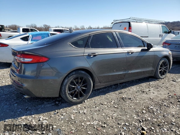 2019 Ford Fusion SE with VIN 3FA6P0HDXKR202110, listed as a Copart auction lot 47558325 with 118,788 mi miles and Salvage Title. Bid and sale history available at carsss.com. Image 3.