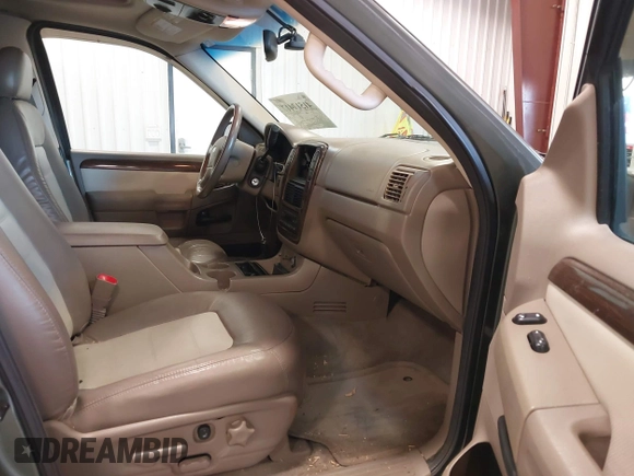 2003 Ford Explorer Eddie Bauer with VIN 1FMDU74W43UC66482, listed as a IAAI auction lot 41517417 with 232,976 mi miles and . Bid and sale history available at DreamBid. Image 5.