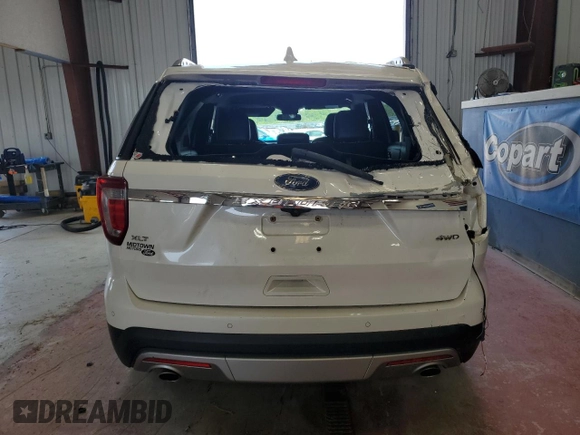 2017 Ford Explorer XLT z VIN 1FM5K8D89HGD10533, wystawiony jako Copart lot #63228615 z przebiegiem 134 917 mil mil oraz Szkoda całkowita • Salvage title. Historia ofert i sprzedaży dostępna na DreamBid. Obrazek 6.