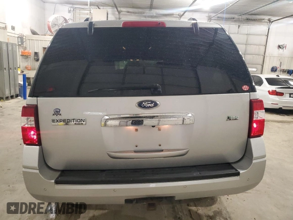 2014 Ford Expedition Limited с VIN 1FMJU2A50EEF65854, выставлен на аукционе Copart как лот 53548275 с пробегом 199 956 миль миль и Списание • Salvage title. История ставок и продаж доступна на DreamBid. Изображение 6.