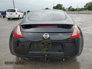2017 Nissan 370Z z VIN JN1AZ4EH0HM953864, wystawiony jako Copart lot #60071665 z przebiegiem 18 315 mil mil oraz Szkoda całkowita • Salvage title. Historia ofert i sprzedaży dostępna na DreamBid. Obrazek 6.