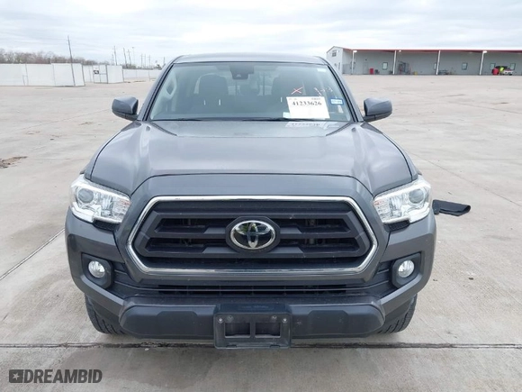 2021 Toyota Tacoma 2WD SR5 with VIN 5TFAZ5CN4MX113767, listed as a IAAI auction lot 41233626 with 52,859 mi miles. Bid and sale history available at carsss.com. Image 12.