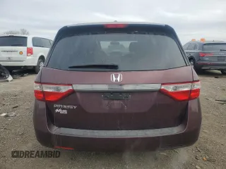 2011 Honda Odyssey EX-L with VIN 5FNRL5H69BB057080, listed as a Copart auction lot 41984785 with 152,963 mi miles and Salvage Title. Bid and sale history available at DreamBid. Image 6.