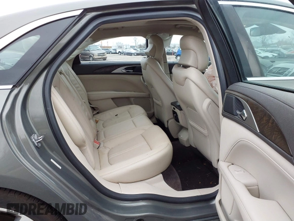 2017 Lincoln MKZ Hybrid Reserve с VIN 3LN6L5MU0HR600438, выставлен на аукционе IAAI как лот 40885890 с пробегом 81 519 миль миль и . История ставок и продаж доступна на DreamBid. Изображение 8.