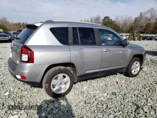 2016 Jeep Compass Latitude with VIN 1C4NJCEA1GD773665, listed as a Copart auction lot 36762543 with 97,330 mi miles. Bid and sale history available at carsss.com. Image 3.