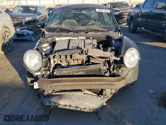 2013 Volkswagen Beetle with VIN 3VWHX7AT0DM681633, listed as a Copart auction lot 43077395 with 37,369 mi miles and Salvage title. Bid and sale history available at DreamBid. Image 5.