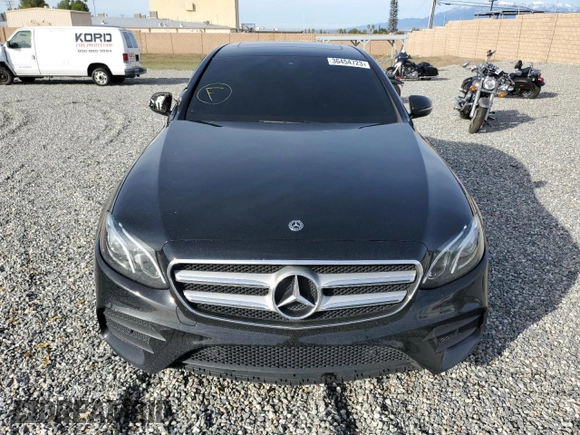 2017 Mercedes-Benz E-Class E 300 Luxury with VIN WDDZF4JB3HA268517, listed as a Copart auction lot 36454723 with 85,156 mi miles. Bid and sale history available at carsss.com. Image 5.