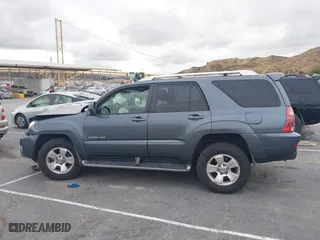 2004 Toyota 4Runner Limited with VIN JTEBU17R648015788, listed as a IAAI auction lot 41555422 with 157,961 mi miles. Bid and sale history available at carsss.com. Image 14.
