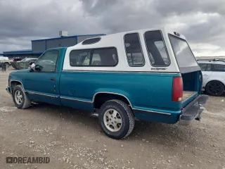 1994 Chevrolet C/K 1500 with VIN 1GCEC14K7RZ287361, listed as a Copart auction lot 47807745 with 204,214 mi miles and Salvage Title. Bid and sale history available at carsss.com. Image 2.