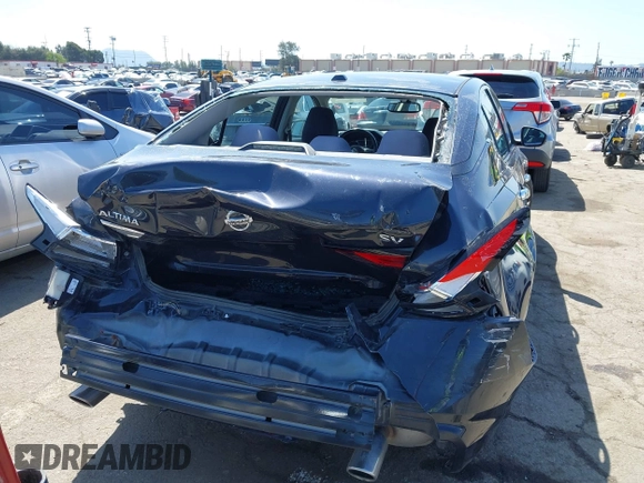2019 Nissan Altima 2.5 SV with VIN 1N4BL4DVXKC192757, listed as a IAAI auction lot 41967586 with 31,066 mi miles. Bid and sale history available at carsss.com. Image 17.