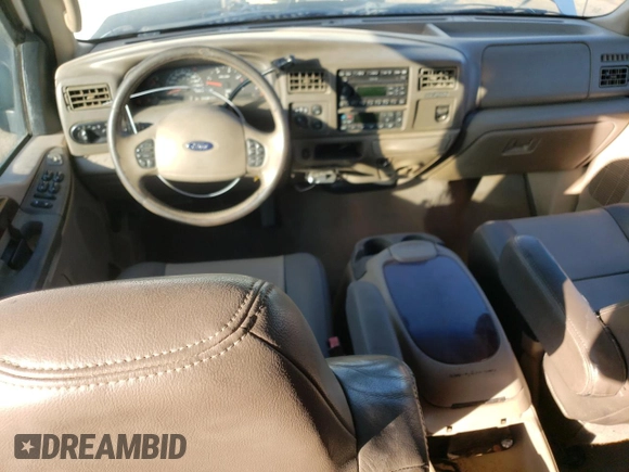 2004 Ford Excursion Eddie Bauer с VIN 1FMSU45P64EC12030, выставлен на аукционе Copart как лот 77873994 с пробегом 186 835 миль миль и Чистый • Clean title. История ставок и продаж доступна на DreamBid. Изображение 8.