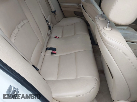 2015 BMW 5 Series 528i with VIN WBA5A5C5XFD516999, listed as a IAAI auction lot 41195184 with 131,187 mi miles. Bid and sale history available at carsss.com. Image 8.