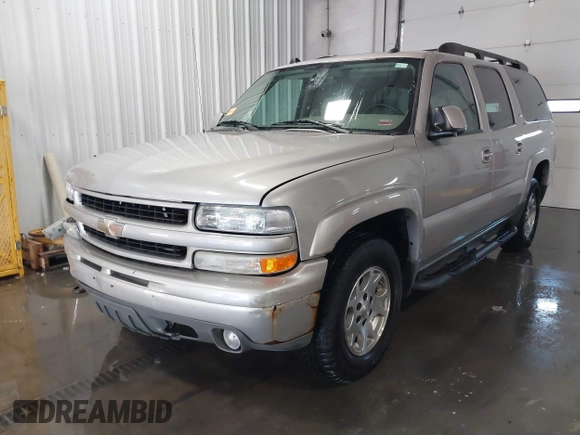 2005 Chevrolet Suburban Z71 with VIN 3GNFK16Z95G265896, listed as a IAAI auction lot 41248931 with 206,062 mi miles. Bid and sale history available at carsss.com. Image 2.