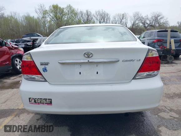 2006 Toyota Camry STD with VIN 4T1BE32K26U746232, listed as a IAAI auction lot 41946093 with 131,185 mi miles. Bid and sale history available at carsss.com. Image 16.