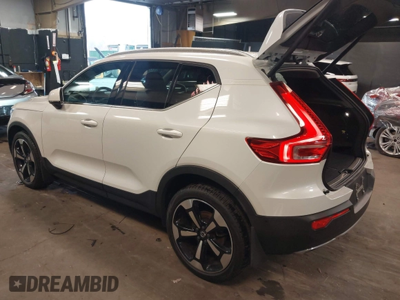 2019 Volvo XC40 Inscription с VIN YV4162UL5K2046401, выставлен на аукционе IAAI как лот 41911289 с пробегом 42 090 миль миль и . История ставок и продаж доступна на DreamBid. Изображение 3.