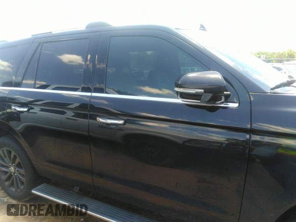 2020 Ford Expedition Limited z VIN 1FMJU2AT3LEA21666, wystawiony jako IAAI lot #42540363 z przebiegiem 91 681 mil mil oraz . Historia ofert i sprzedaży dostępna na DreamBid. Obrazek 13.