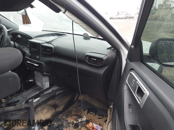 2020 Ford Police Interceptor Utility z VIN 1FM5K8AB8LGD07809, wystawiony jako IAAI lot #41888266 z przebiegiem 39 927 mil mil oraz . Historia ofert i sprzedaży dostępna na DreamBid. Obrazek 5.