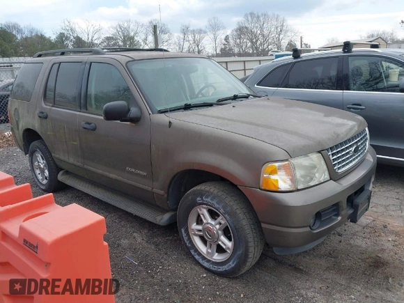 2004 Ford Explorer XLT z VIN 1FMZU63K64UB38633, wystawiony jako IAAI lot #41647422 z przebiegiem 232 857 mil mil oraz . Historia ofert i sprzedaży dostępna na DreamBid. Obrazek 1.