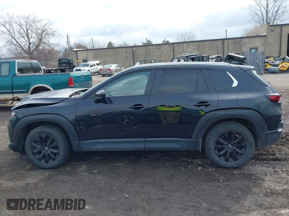 2024 Mazda CX-50 2.5 S Preferred Package with VIN 7MMVABBM0RN244794, listed as a IAAI auction lot 41848993 with 8,392 mi miles. Bid and sale history available at carsss.com. Image 15.