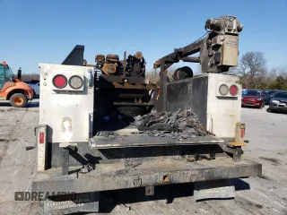 2019 Ford F-350 XL z VIN 1FD8X3HT6KED71440, wystawiony jako Copart lot #46765714 z przebiegiem Nie podano mil oraz Nie do naprawy • Non repairable. Historia ofert i sprzedaży dostępna na DreamBid. Obrazek 6.