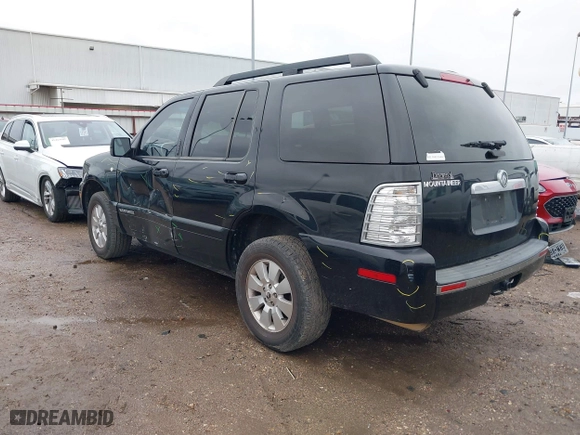 2007 Mercury Mountaineer with VIN 4M2EU37E07UJ15689, listed as a IAAI auction lot 41426004 with 201,960 mi miles. Bid and sale history available at carsss.com. Image 3.