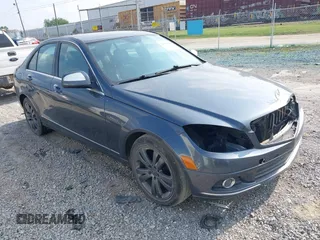 2008 Mercedes-Benz C 300 Sport z VIN WDDGF54X48R040628, wystawiony jako IAAI lot #42401508 z przebiegiem 272 707 mil mil oraz . Historia ofert i sprzedaży dostępna na DreamBid. Obrazek 1.