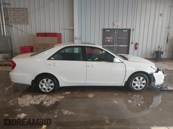 2004 Toyota Camry LE with VIN 4T1BE32K64U339432, listed as a IAAI auction lot 41622306 with 116,442 mi miles. Bid and sale history available at carsss.com. Image 13.