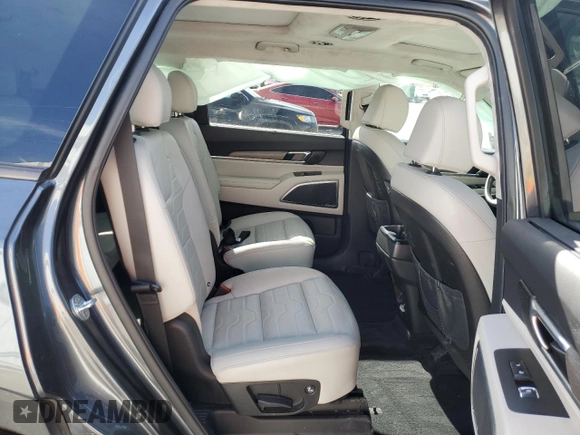 2022 Kia Telluride SX with VIN 5XYP5DHC2NG297649, listed as a Copart auction lot 54086565 with 26,111 mi miles and Salvage title. Bid and sale history available at DreamBid. Image 11.
