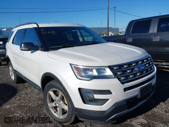 2016 Ford Explorer XLT with VIN 1FM5K8D84GGA22479, listed as a IAAI auction lot 40645958 with 127,482 mi miles and . Bid and sale history available at carsss.com. Image 1.