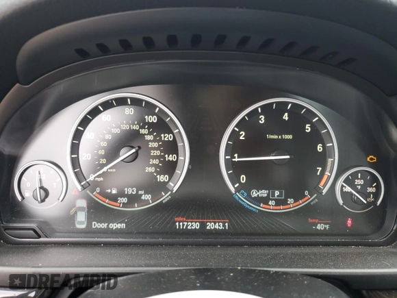 2014 BMW 5 Series 528i xDrive z VIN WBA5A7C5XED617311, wystawiony jako Copart lot #59398195 z przebiegiem 117 230 mil mil oraz Szkoda całkowita • Salvage title. Historia ofert i sprzedaży dostępna na DreamBid. Obrazek 9.