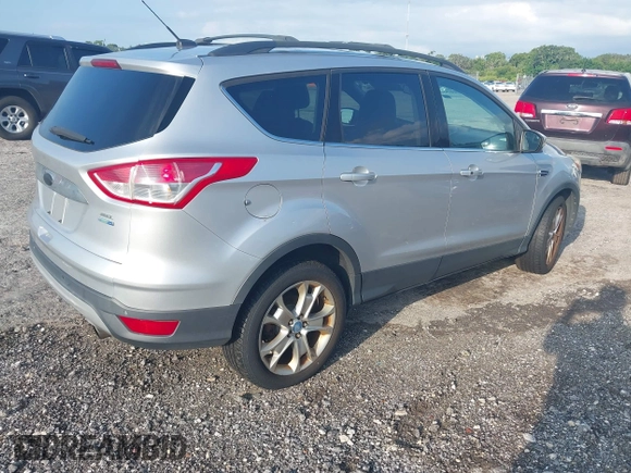 2013 Ford Escape SEL z VIN 1FMCU9HX8DUC26143, wystawiony jako IAAI lot #42815698 z przebiegiem 255 242 mil mil oraz . Historia ofert i sprzedaży dostępna na DreamBid. Obrazek 4.