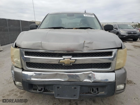 2007 Chevrolet Silverado 1500 LTZ with VIN 2GCEC13J271522313, listed as a Copart auction lot 41642005 with 209,021 mi miles and Clean Title. Bid and sale history available at carsss.com. Image 5.