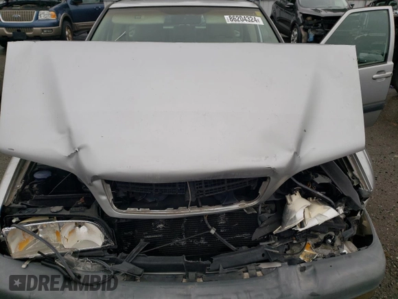 2000 Volvo V70 with VIN YV1LZ56DXY2657666, listed as a Copart auction lot 86204324 with 180,199 mi miles and Salvage title. Bid and sale history available at DreamBid. Image 12.